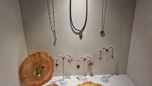 #outfitoftheday #mode #mettmann #fashion #boutique #modefreiheit #mettmanncity #shopmettmann Dezember 2024 - Modeschmuck